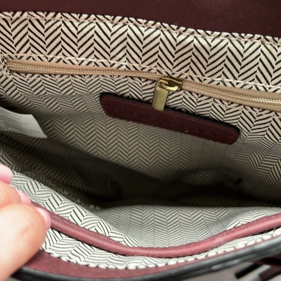 BRAND NEW Steve Madden bag. Never used. Burgundy/plum colour. - Picture 4 of 8